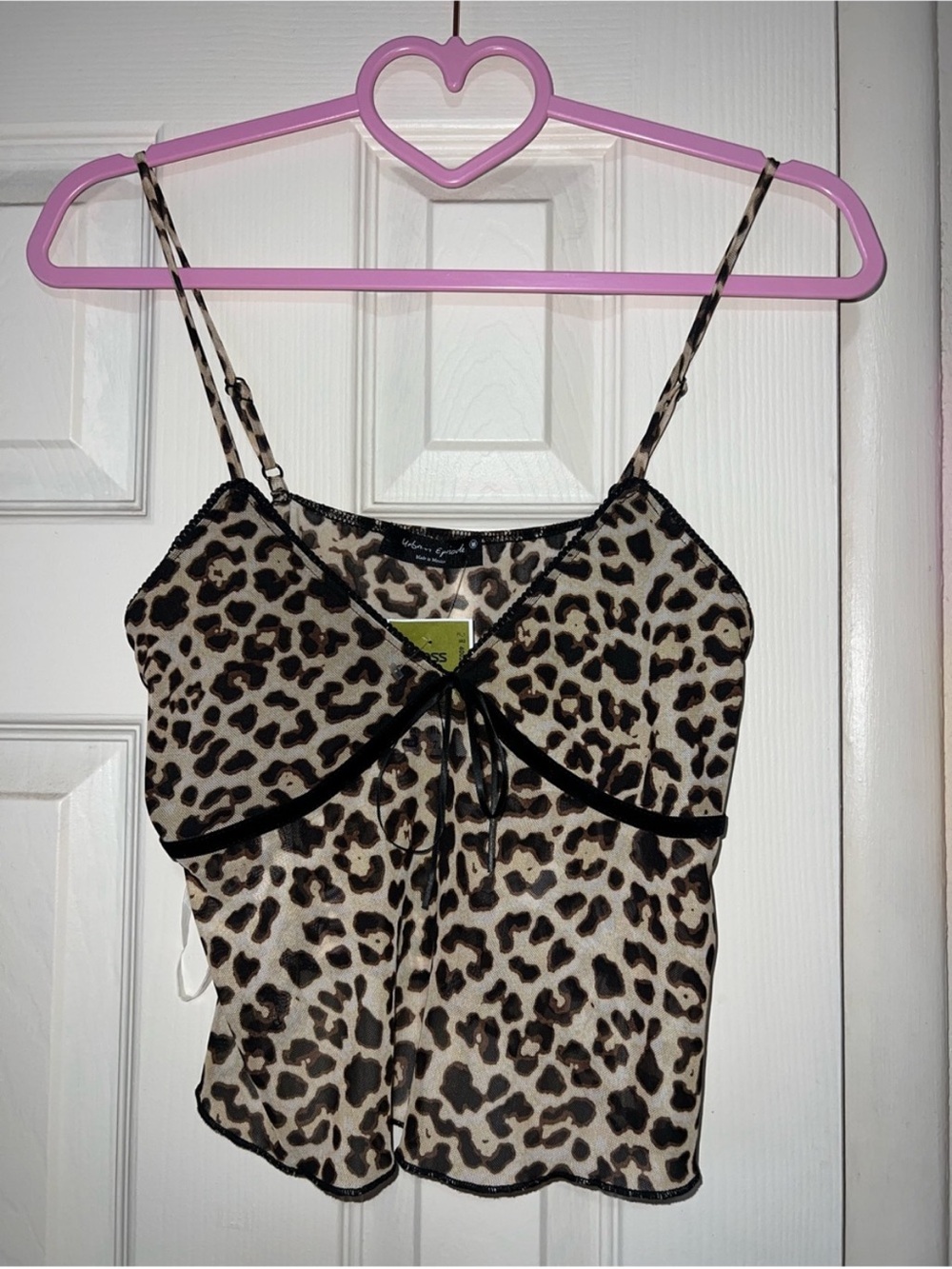 Leopard bow tank with detail